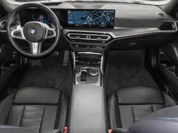 BMW 330i xDrive M Sport GSD ACC S&Go HiFi