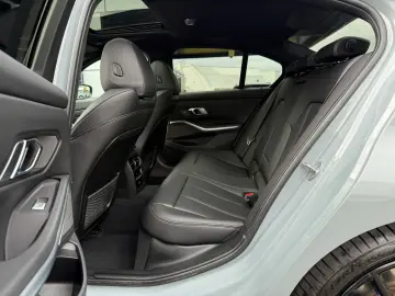 BMW 320d xD M Sport 19