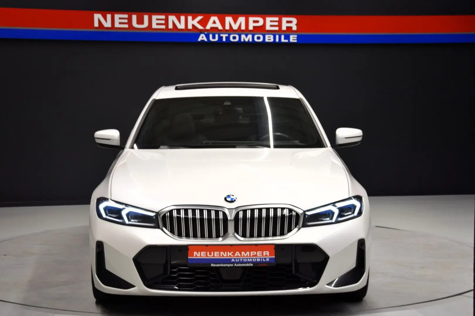 BMW 320 i xDrive M Sport ACC Kamera HeadUp