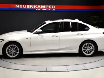 BMW 320 i xDrive M Sport ACC Kamera HeadUp