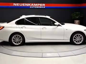 BMW 320 i xDrive M Sport ACC Kamera HeadUp