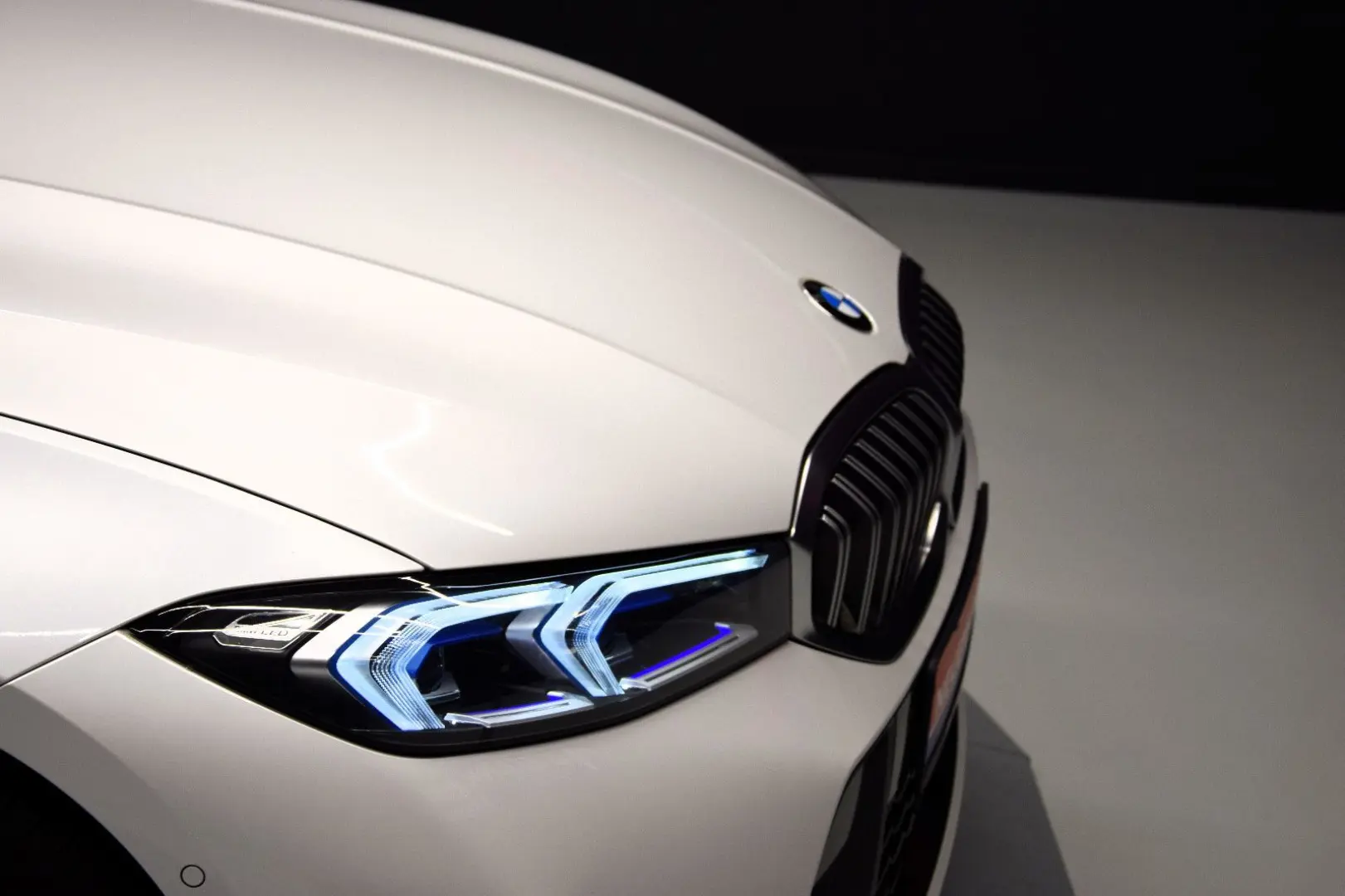 BMW 320 i xDrive M Sport ACC Kamera HeadUp