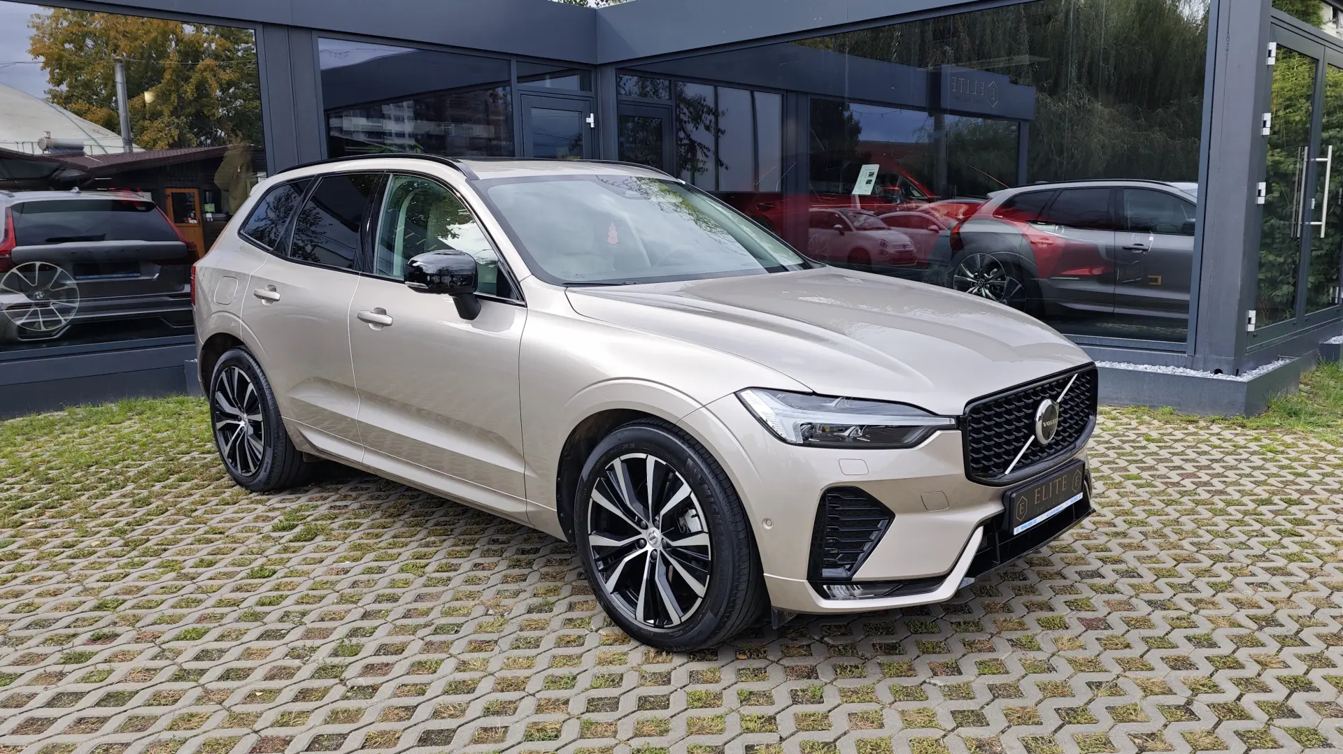 Volvo XC60 2.0d B4 Mild Hybrid AWD Ultimate Dark