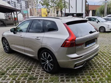 Volvo XC60 2.0d B4 Mild Hybrid AWD Ultimate Dark