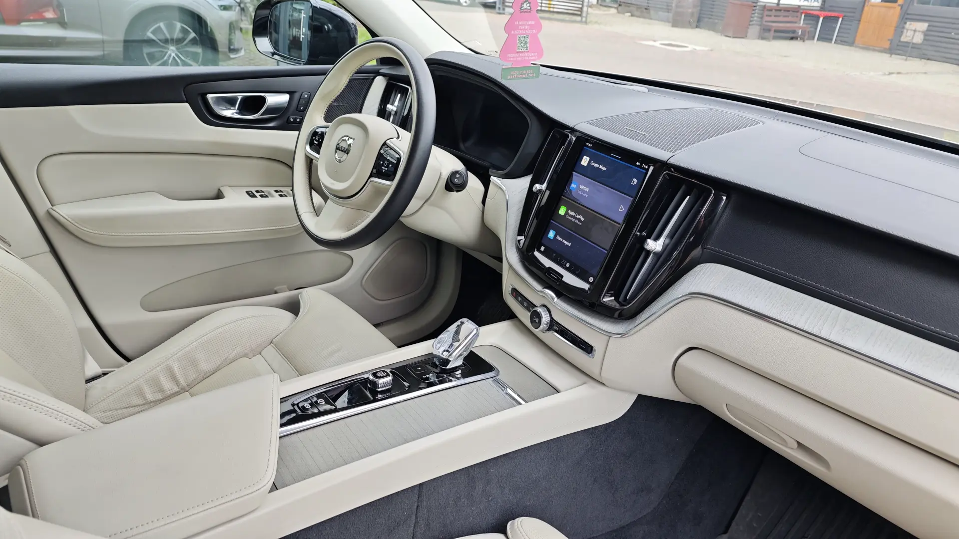 Volvo XC60 2.0d B4 Mild Hybrid AWD Ultimate Dark