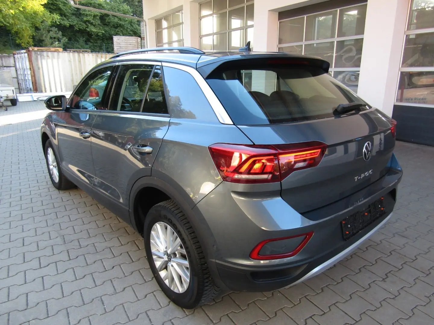 T-Roc Life  DSG  Virtual  DAB  LED  SHZ  ACC Met