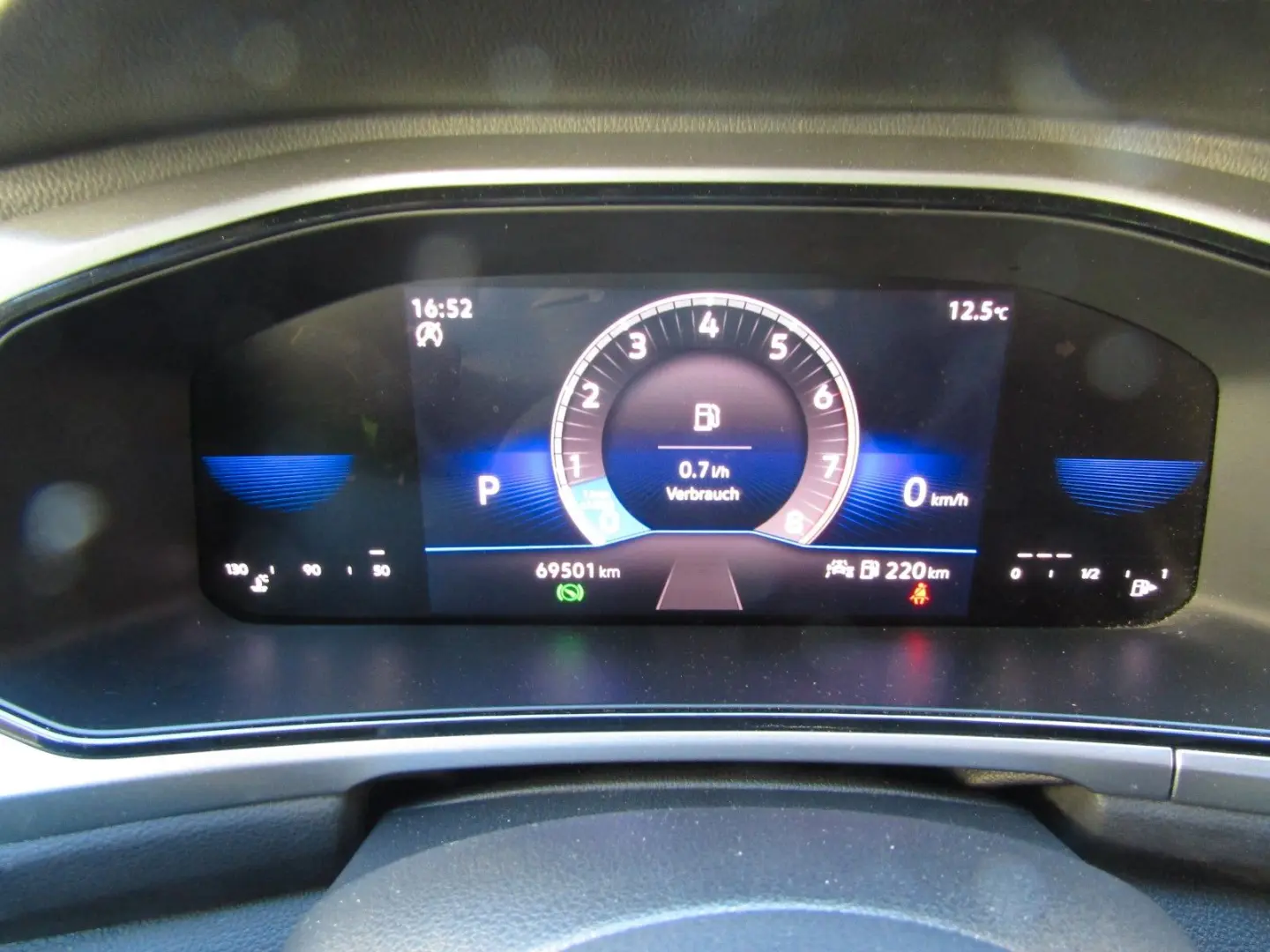 T-Roc Life  DSG  Virtual  DAB  LED  SHZ  ACC Met