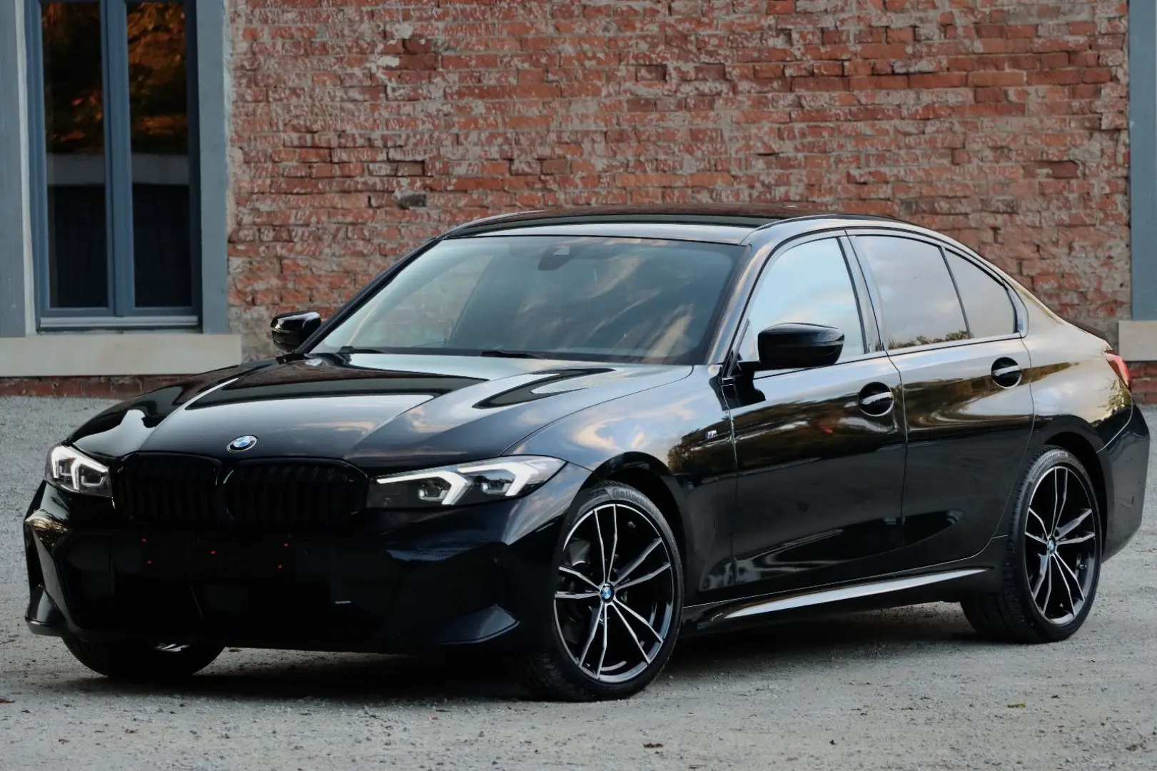 BMW 320d xDrive/M-SPORT/ACC/