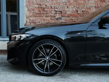 BMW 320d xDrive/M-SPORT/ACC/