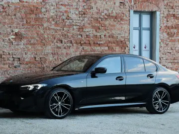 BMW 320d xDrive/M-SPORT/ACC/