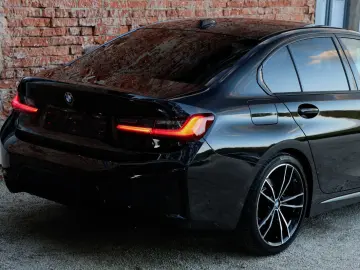 BMW 320d xDrive/M-SPORT/ACC/