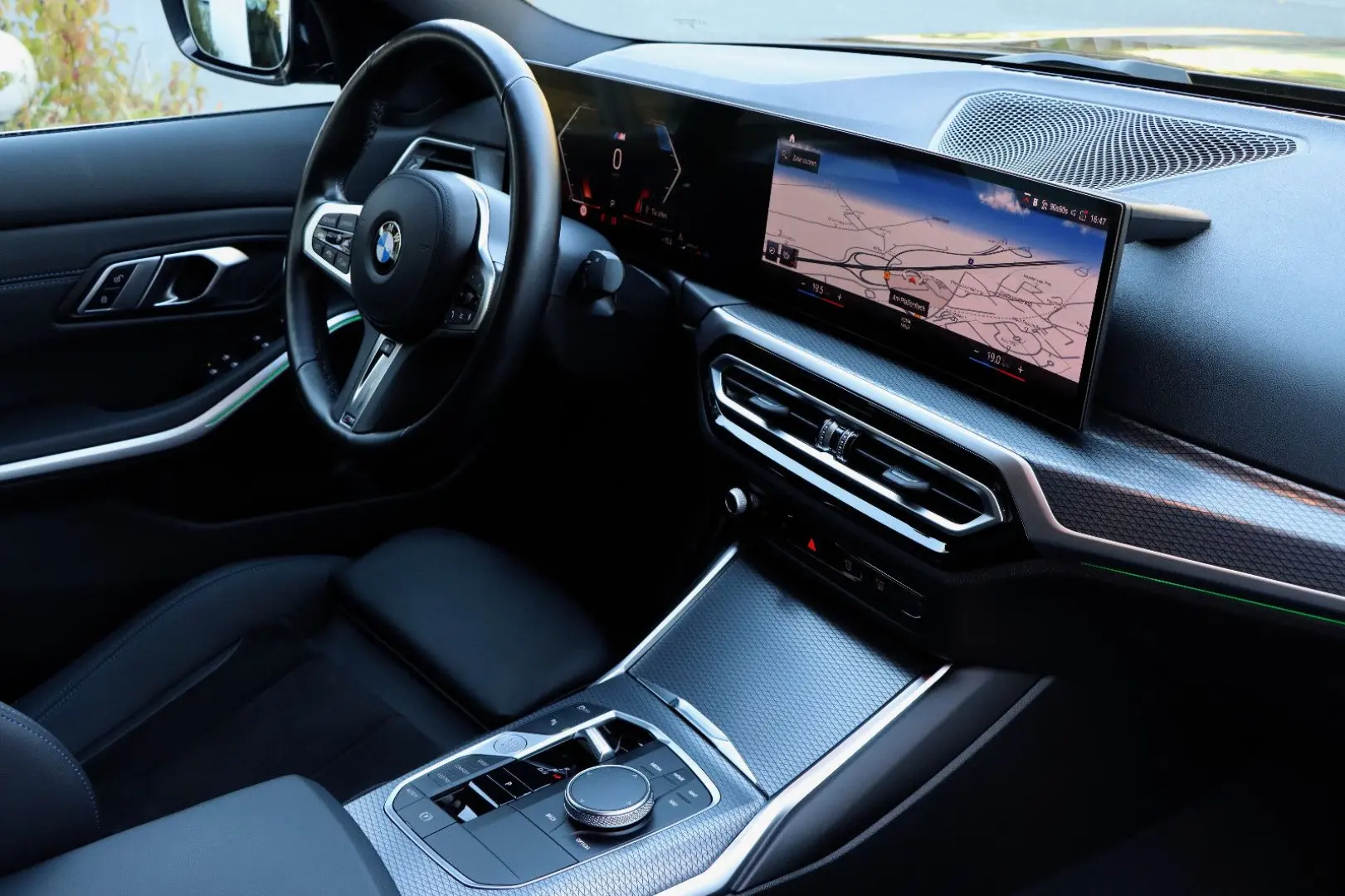 BMW 320d xDrive/M-SPORT/ACC/