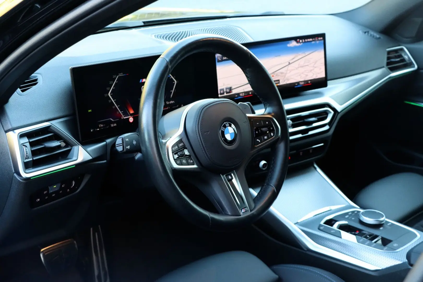 BMW 320d xDrive/M-SPORT/ACC/
