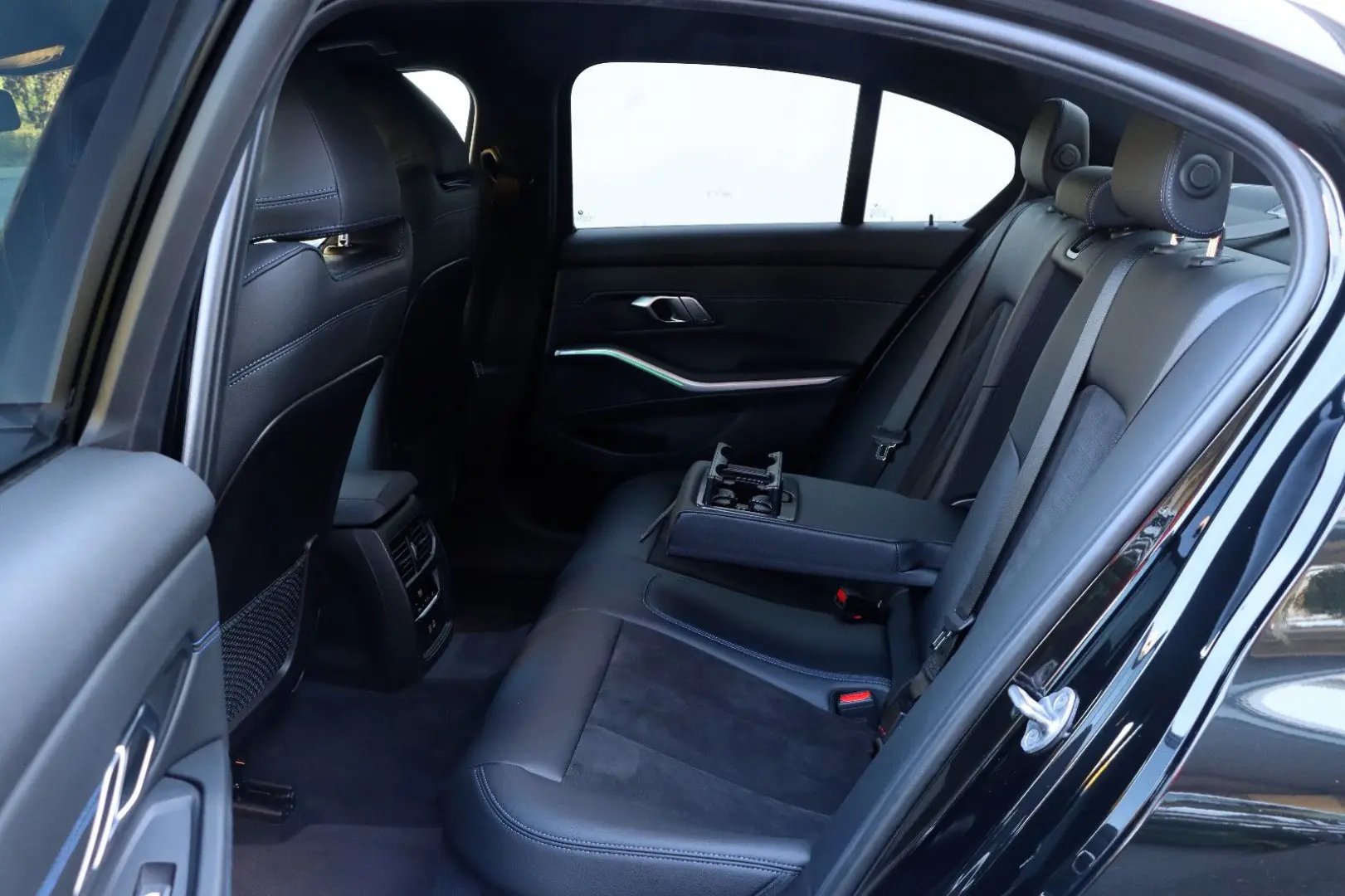 BMW 320d xDrive/M-SPORT/ACC/