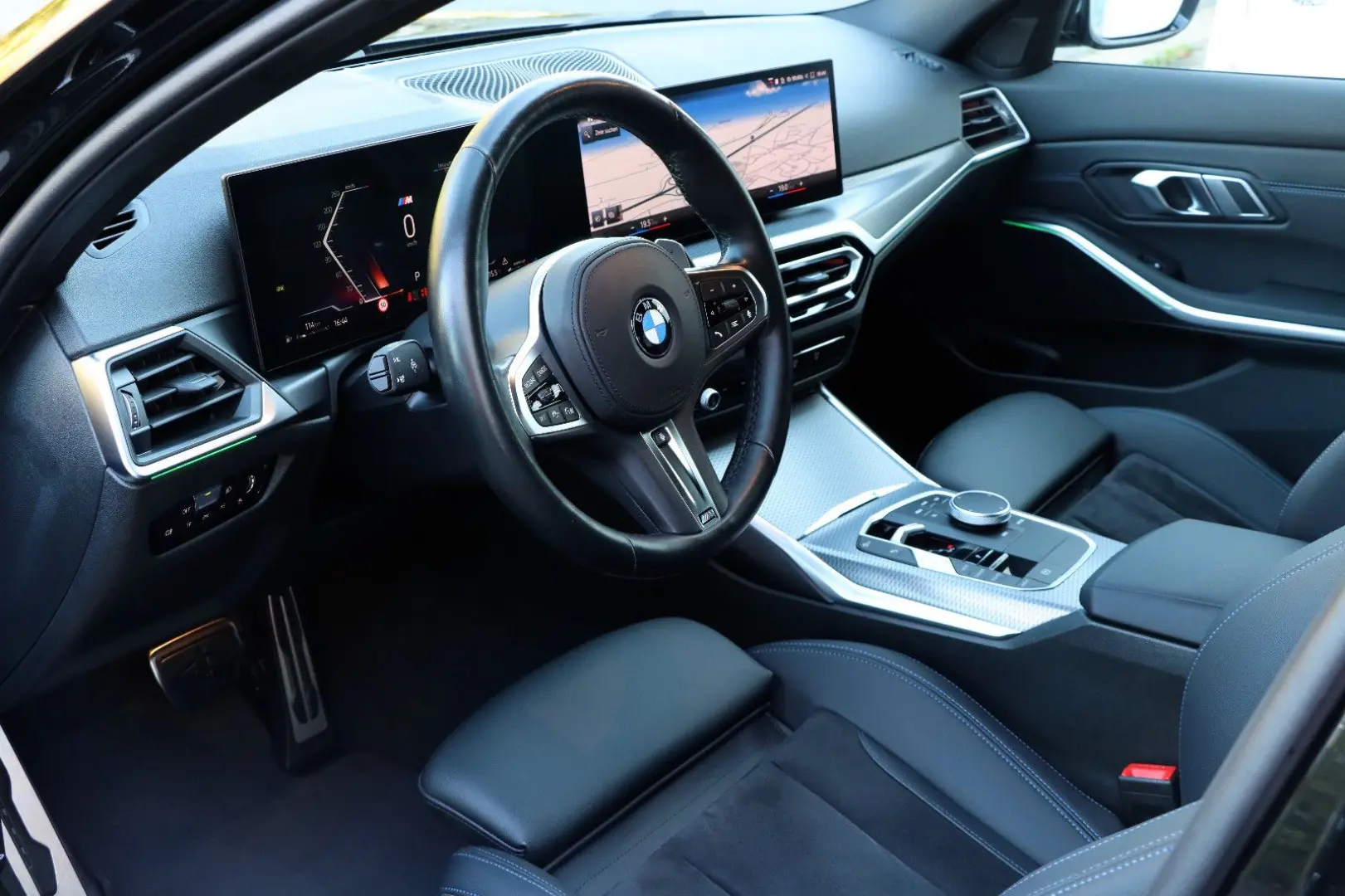BMW 320d xDrive/M-SPORT/ACC/