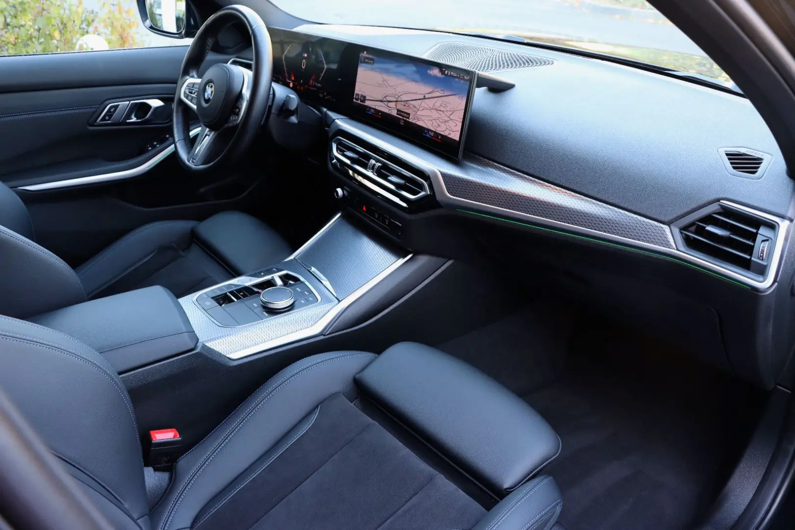 BMW 320d xDrive/M-SPORT/ACC/