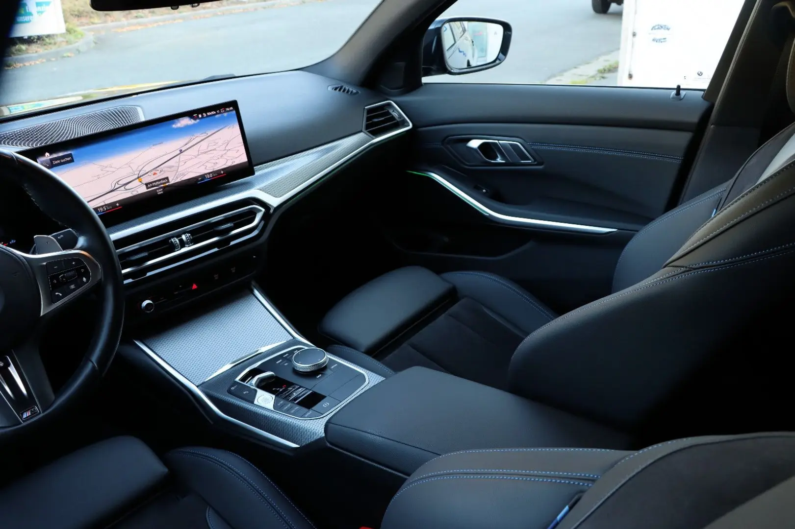 BMW 320d xDrive/M-SPORT/ACC/
