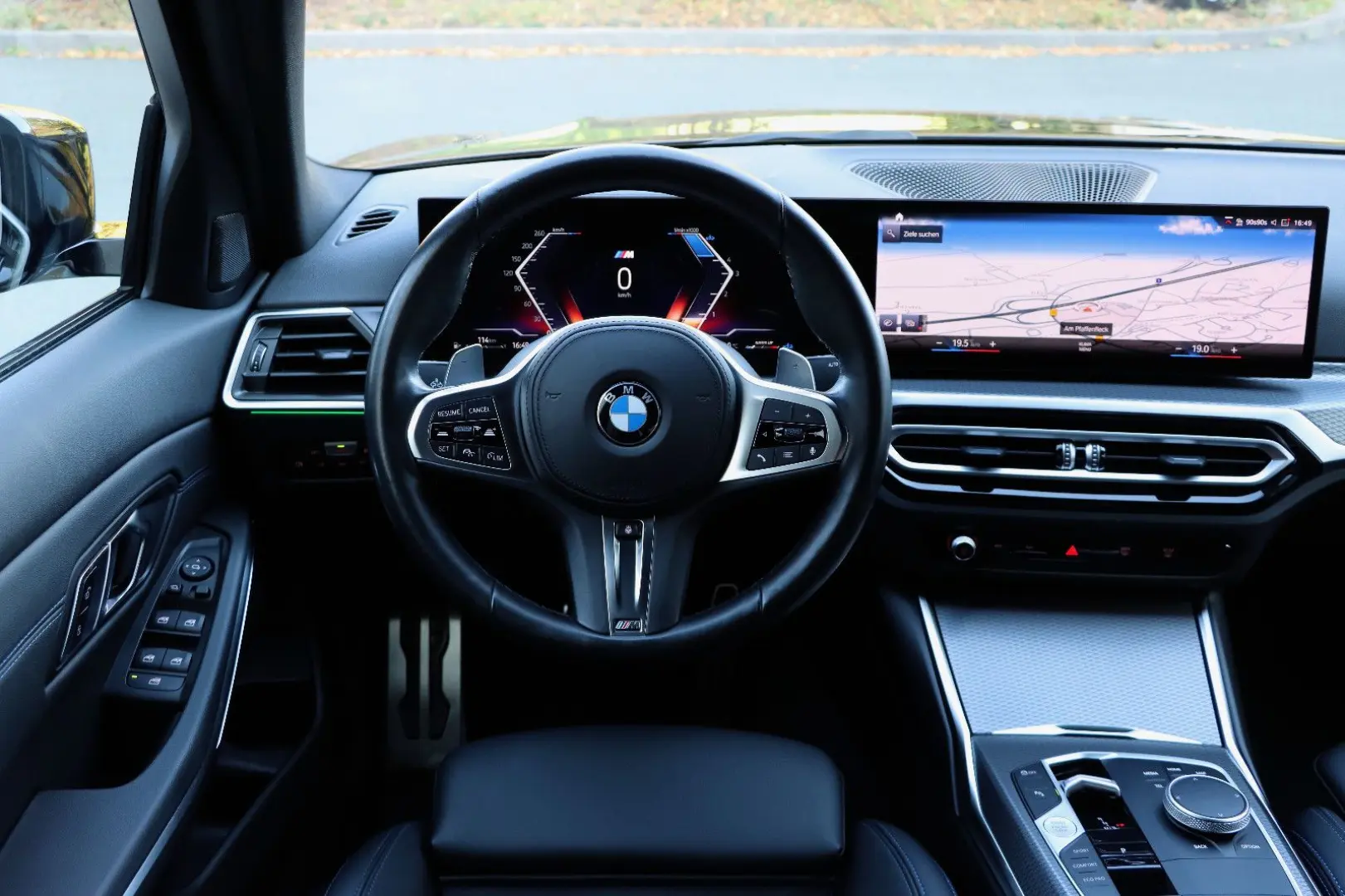 BMW 320d xDrive/M-SPORT/ACC/