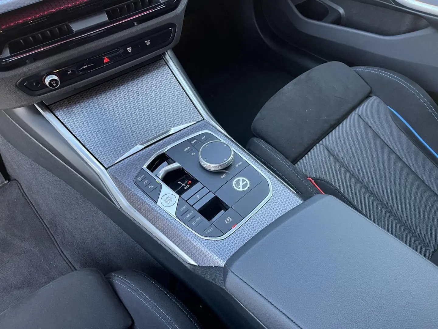 BMW  320d xDrive M Sport Adap.LED ACC