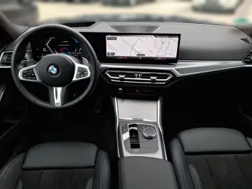 BMW  320d xDrive Limousine M Sport HUD ACC