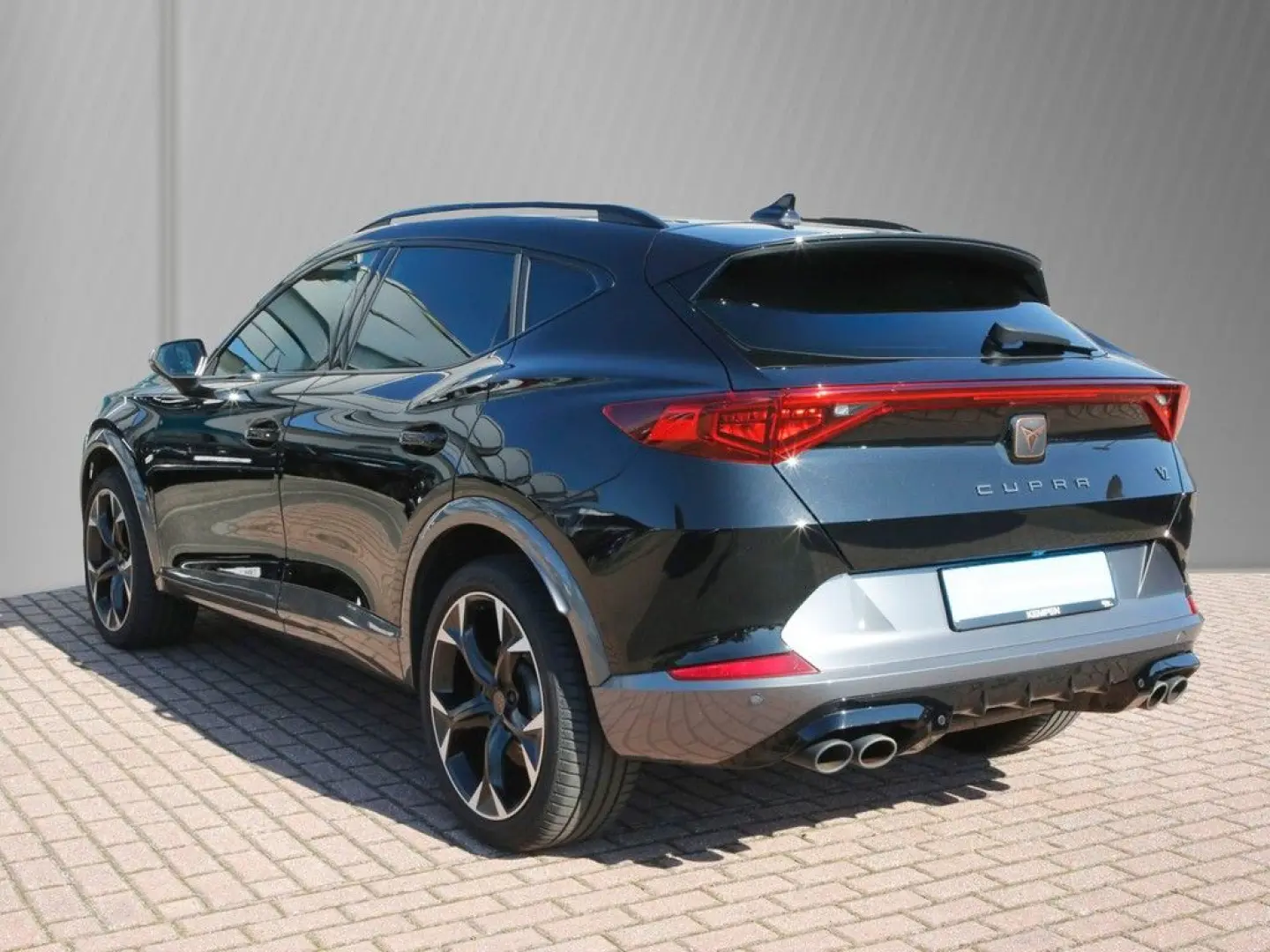 Formentor VZ 2.0 TSI 4Drive Pano AHK Navi+VC ACC
