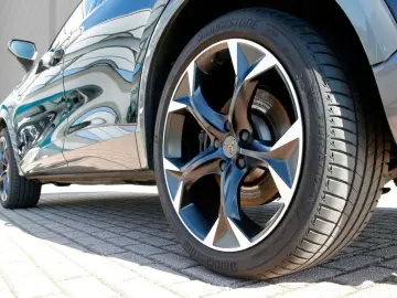 Formentor VZ 2.0 TSI 4Drive Pano AHK Navi+VC ACC