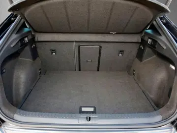 Formentor VZ 2.0 TSI 4Drive Pano AHK Navi+VC ACC