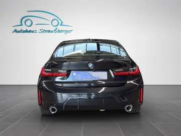 BMW  320xd lim M Sport AHK ACC Driving Assistant