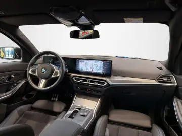 BMW  320xd lim M Sport AHK ACC Driving Assistant