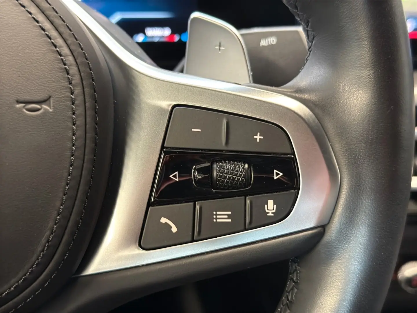 BMW  320xd lim M Sport AHK ACC Driving Assistant