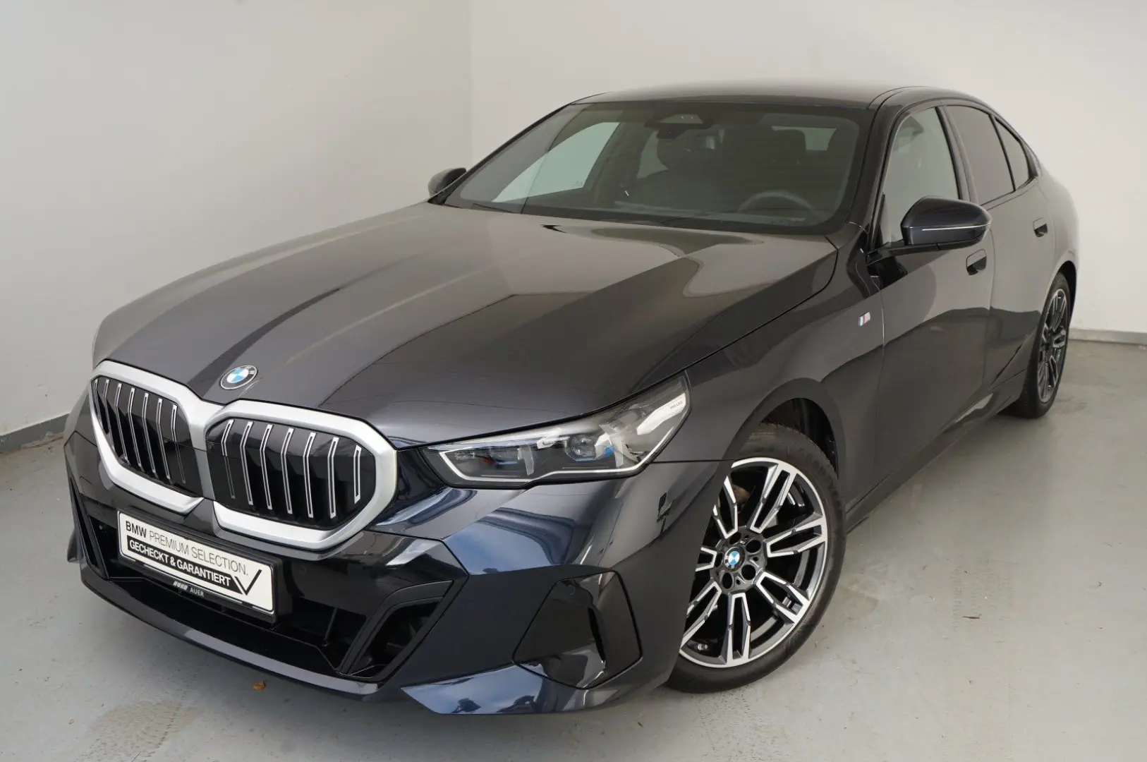 BMW 520d xDrive Limousine (M-Sport Navi LED H/K ACC)