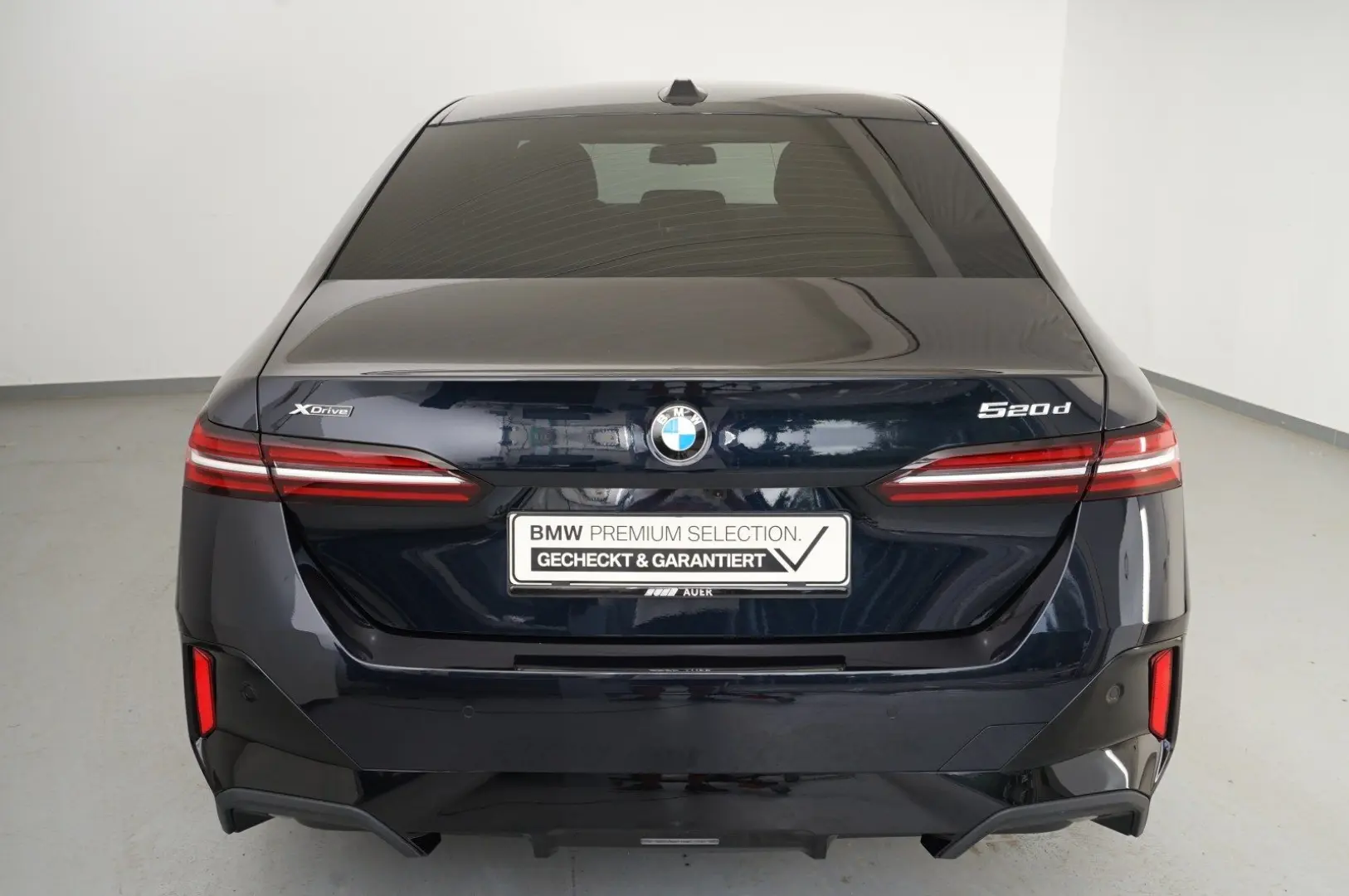 BMW 520d xDrive Limousine (M-Sport Navi LED H/K ACC)
