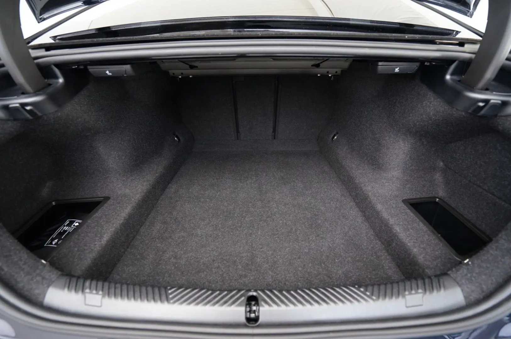 BMW 520d xDrive Limousine (M-Sport Navi LED H/K ACC)