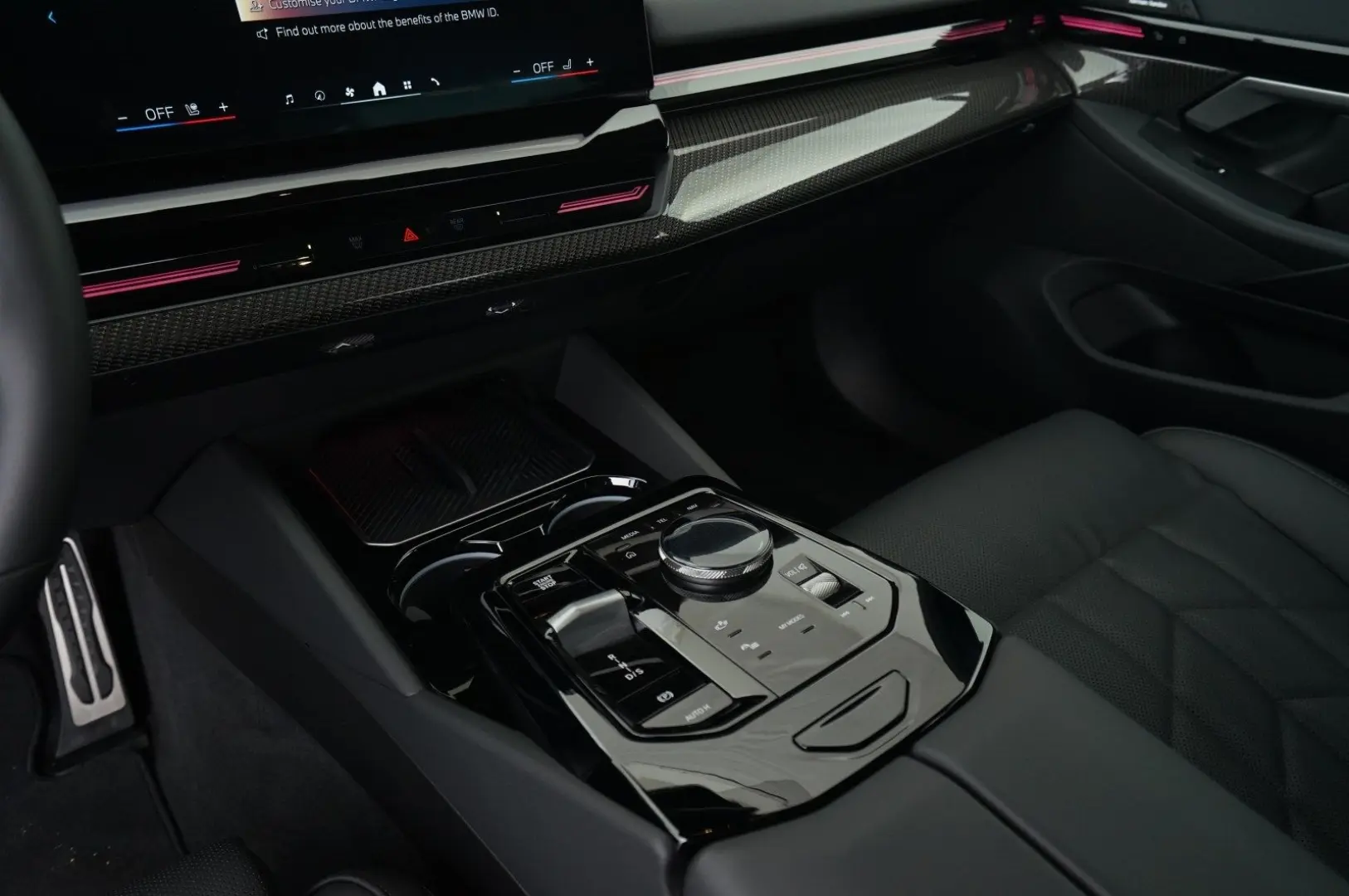 BMW 520d xDrive Limousine (M-Sport Navi LED H/K ACC)