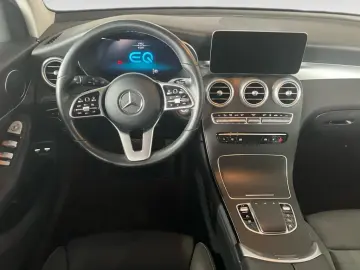 GLC 300 e 4M Night+AHK+MULTIBEAM+MBUX+Navi-Plus