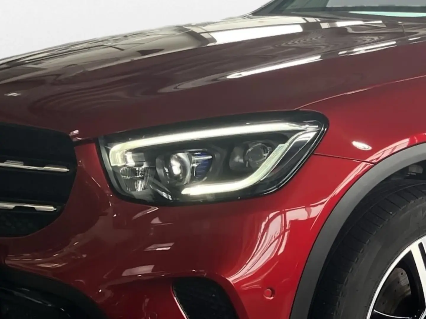 GLC 300 e 4M Night+AHK+MULTIBEAM+MBUX+Navi-Plus