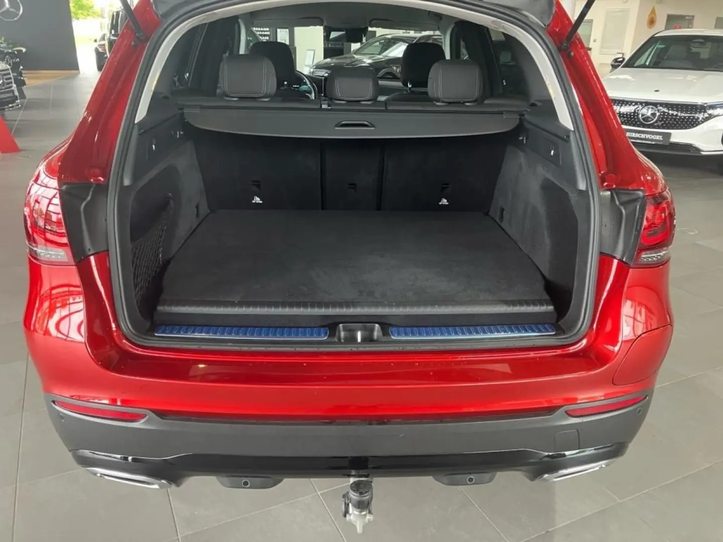GLC 300 e 4M Night+AHK+MULTIBEAM+MBUX+Navi-Plus