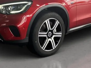 GLC 300 e 4M Night+AHK+MULTIBEAM+MBUX+Navi-Plus