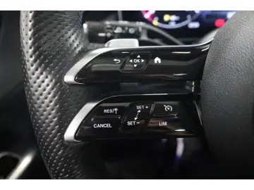 GLC 200 4Matic AMG-Line Panorama*LED*Kamera *