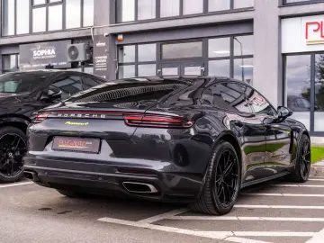 Panamera 4 E-Hybrid