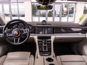 Panamera 4 E-Hybrid