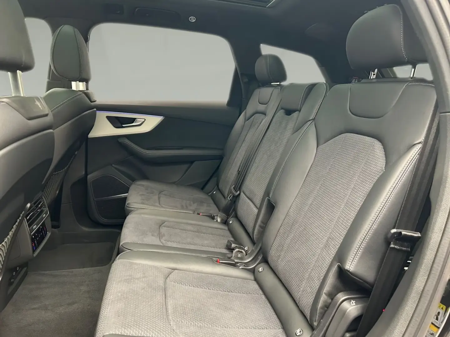Audi Q7 50 TDI quattro S line
