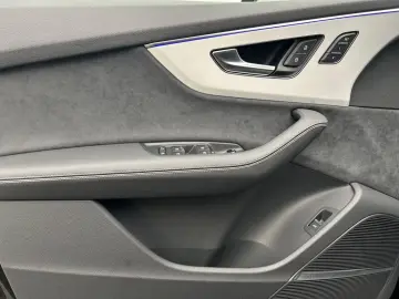 Audi Q7 50 TDI quattro S line