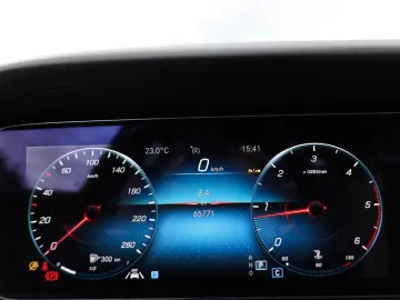 E200d 1.6Ltr *AMG Line*LED*Kamera*Keyless