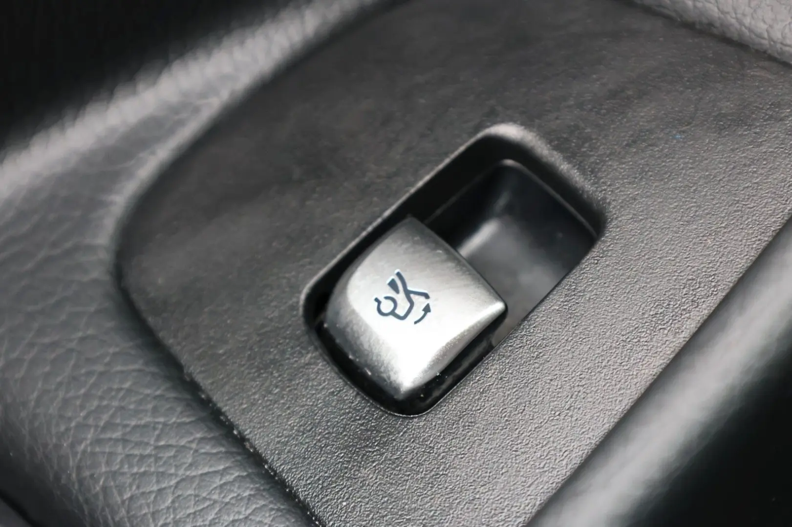 E200d 1.6Ltr *AMG Line*LED*Kamera*Keyless