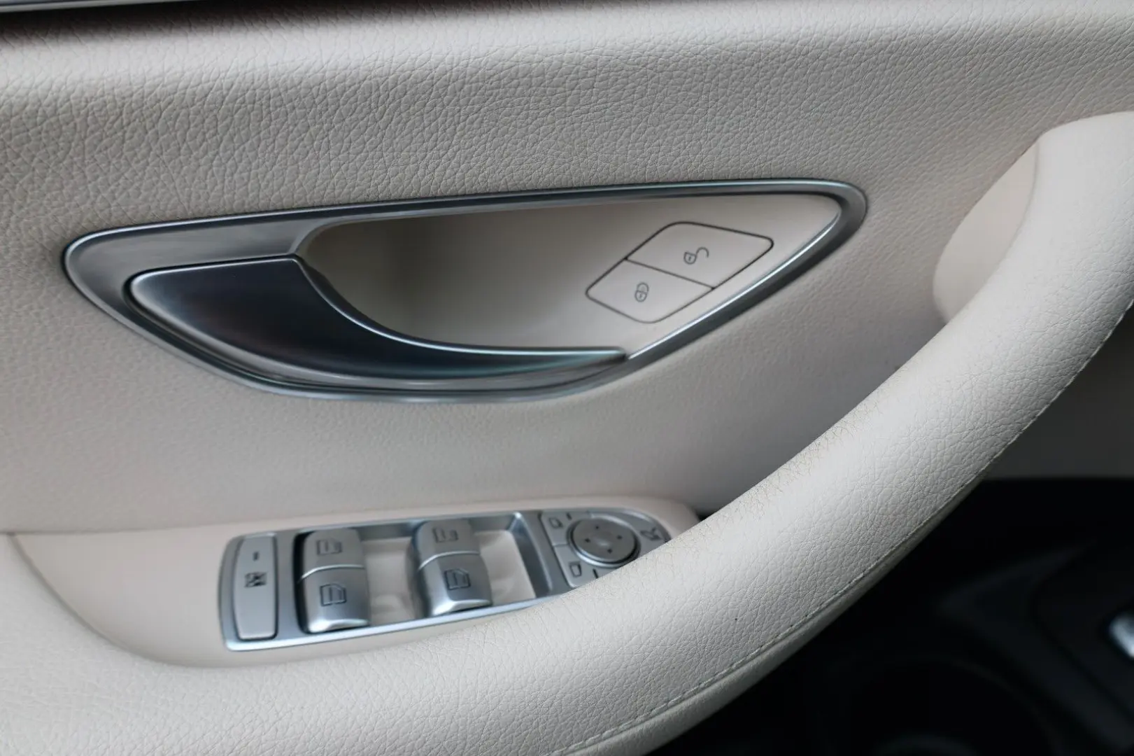 E200d 1.6Ltr *AMG Line*LED*Kamera*Keyless