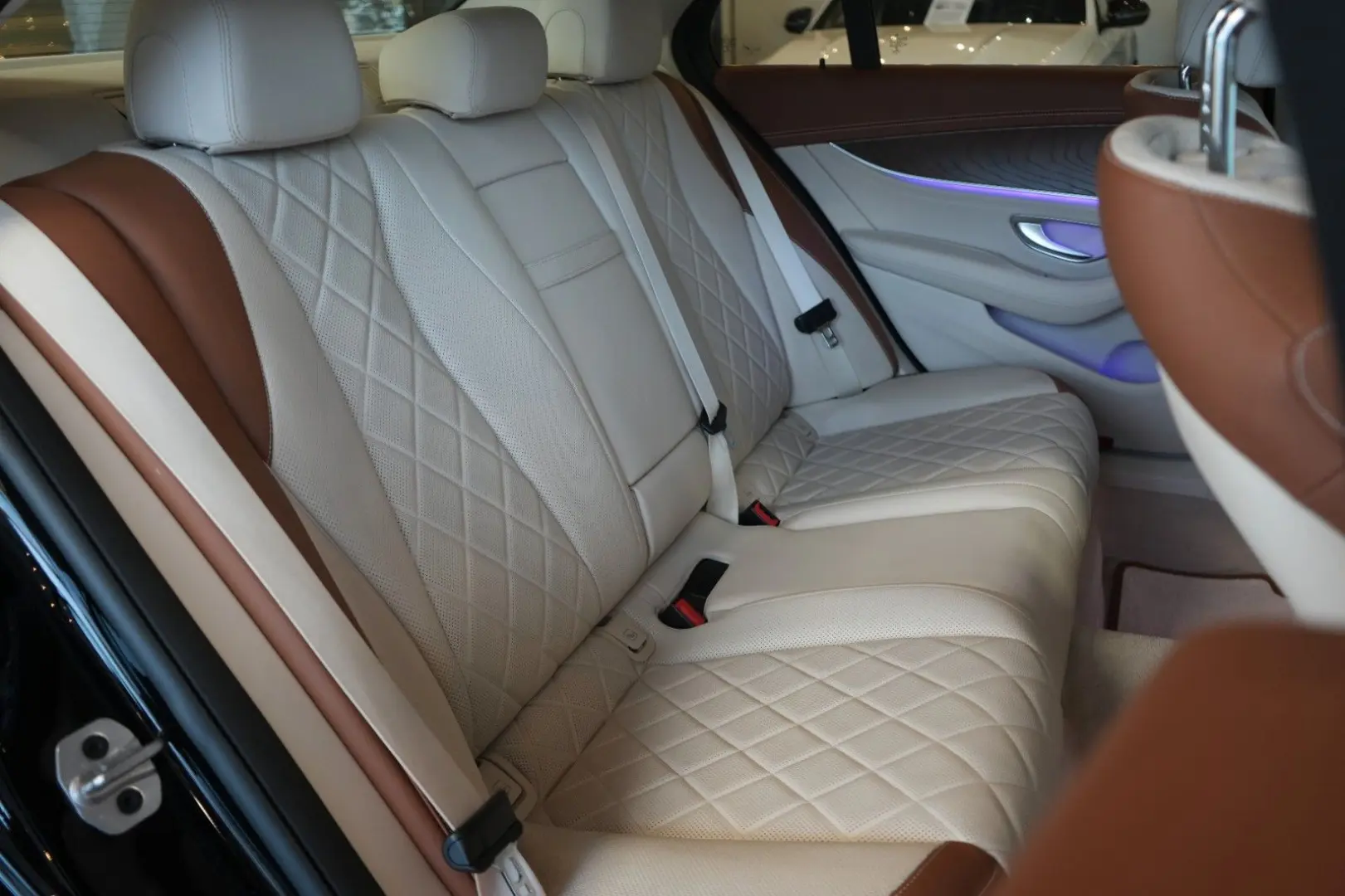 E 200 9G-Tronic Lim. *Exclusive & Designo beige*