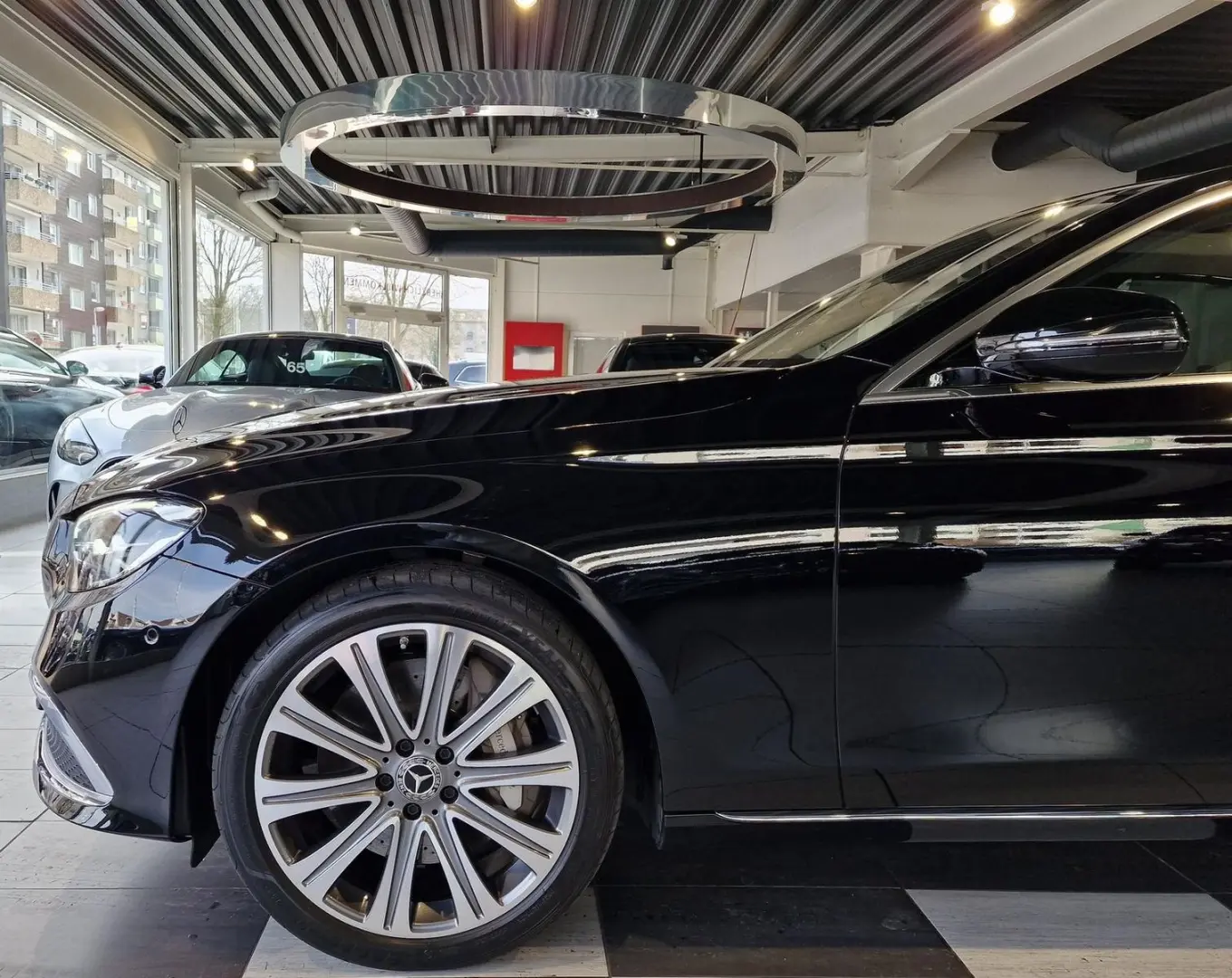 E 300 e Lim Exclusiv*Pano*AHK*RFK*19