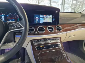 E 300 e Lim Exclusiv*Pano*AHK*RFK*19