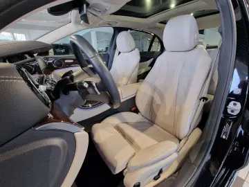 E 300 e Lim Exclusiv*Pano*AHK*RFK*19